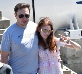 SpaceX CEO ELON MUSK with his new girlfriend, UK singer singer GRIMES, as the last of 4 teams of students comprised of over 600 competitors from more than 40 countries around the world compete to showcase their pods at SpaceX's third Hyperloop Pod Competition Sunday. The winning team was WARR Hyperloop, as they hit speeds of 284 mph today. 22 Jul 2018 Pictured: Elon Musk, Grimes. Photo credit: ZUMAPRESS.com / MEGA TheMegaAgency.com +1 888 505 6342 (Mega Agency TagID: MEGA256116_001.jpg) [Photo via Mega Agency]