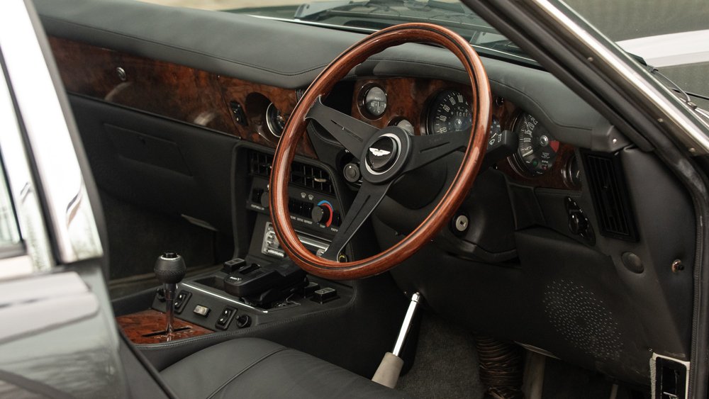 The interior of a 1975 Aston Martin Lagonda Series I.