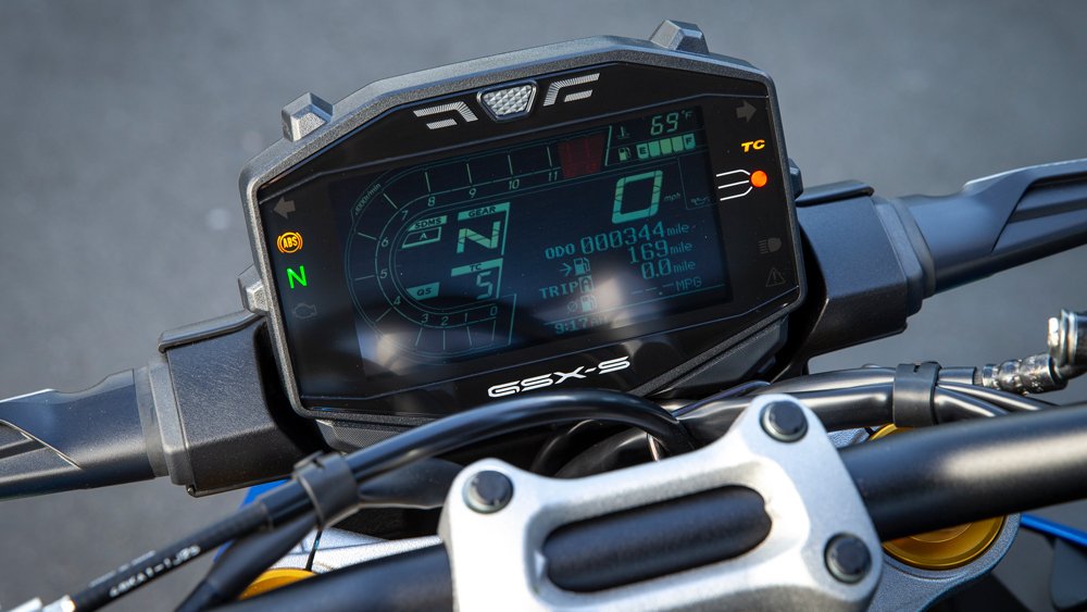 The dash on the 2022 Suzuki GSX-S1000 naked bike.