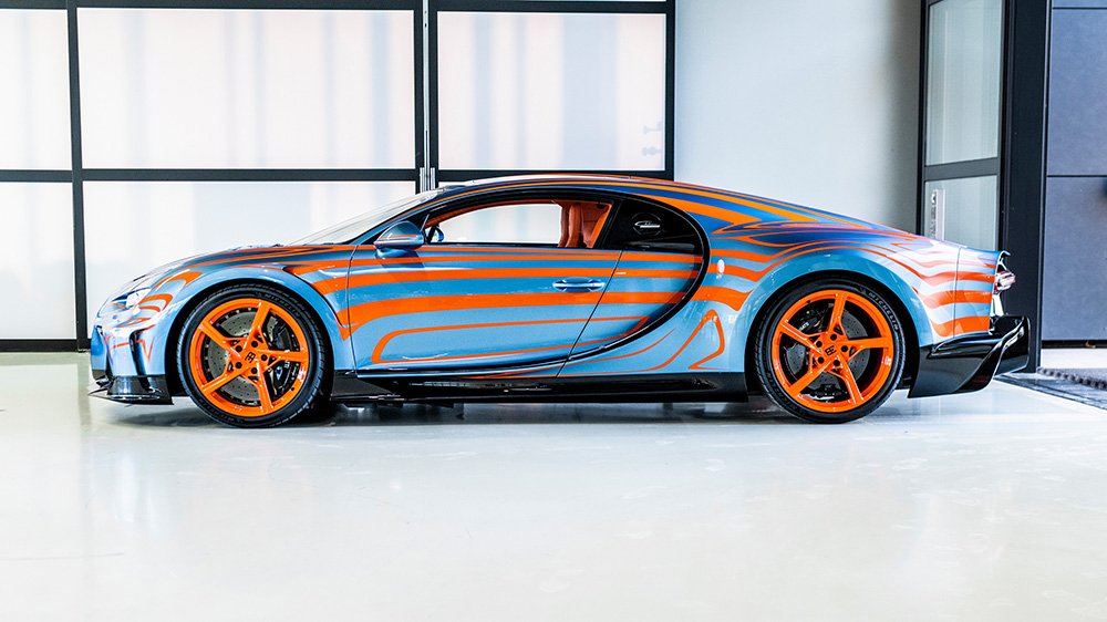 2022 Bugatti Chiron Super Sport from the side
