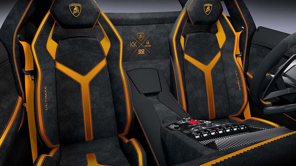 The seats of the final Lamborghini Aventador Ultimae Coupé