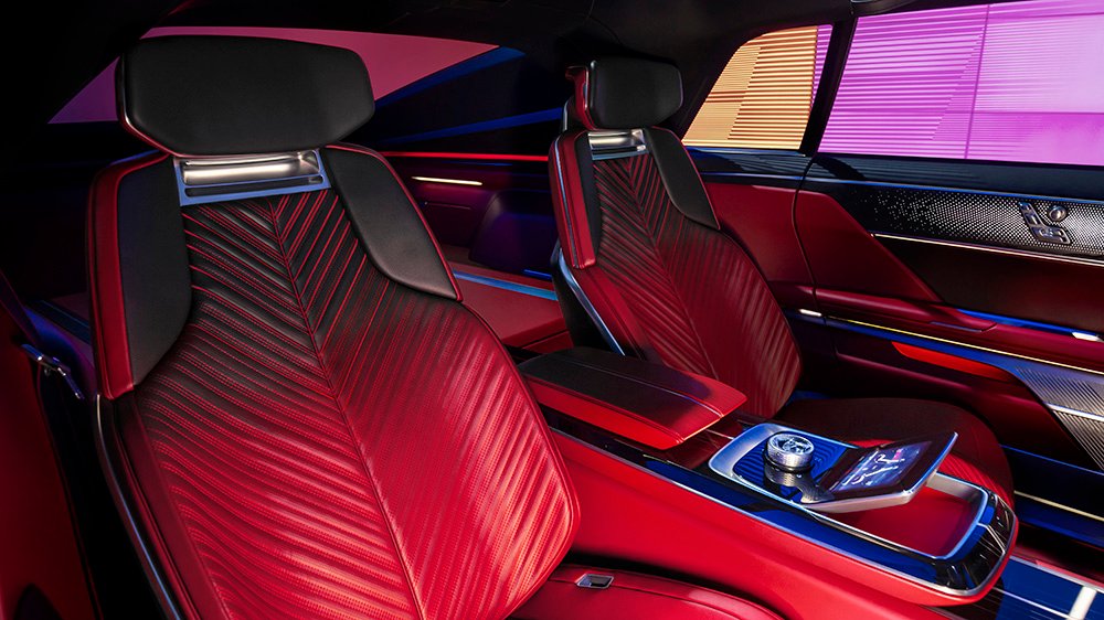 Rear seats and middle console of the Cadillac Celestiq show car