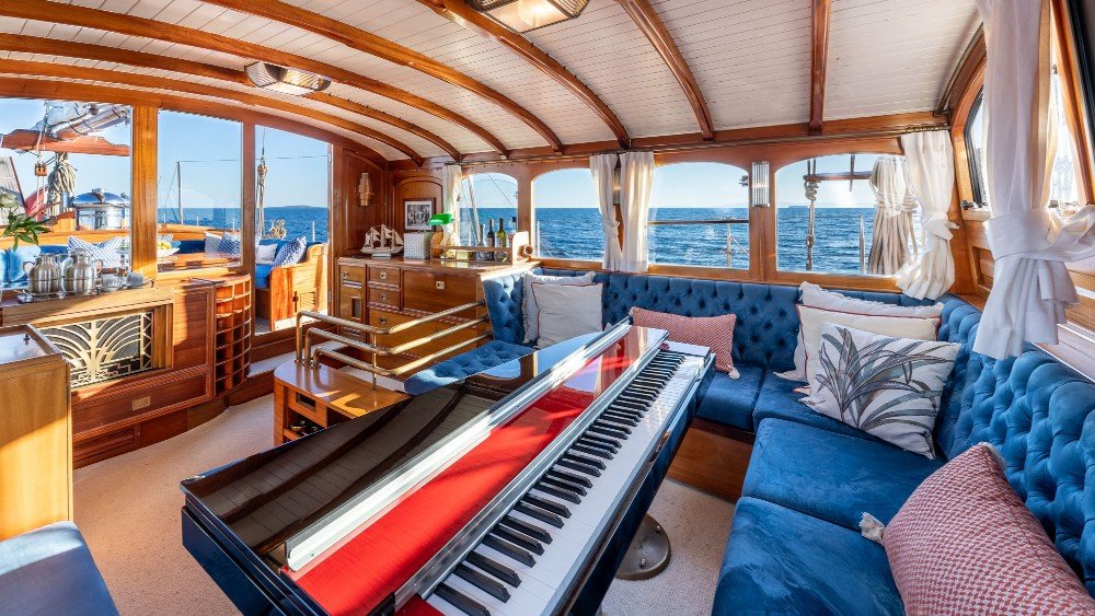 Weatherbird is a 1930 wooden schooner that was owned by a couple who entertained authors and musicians