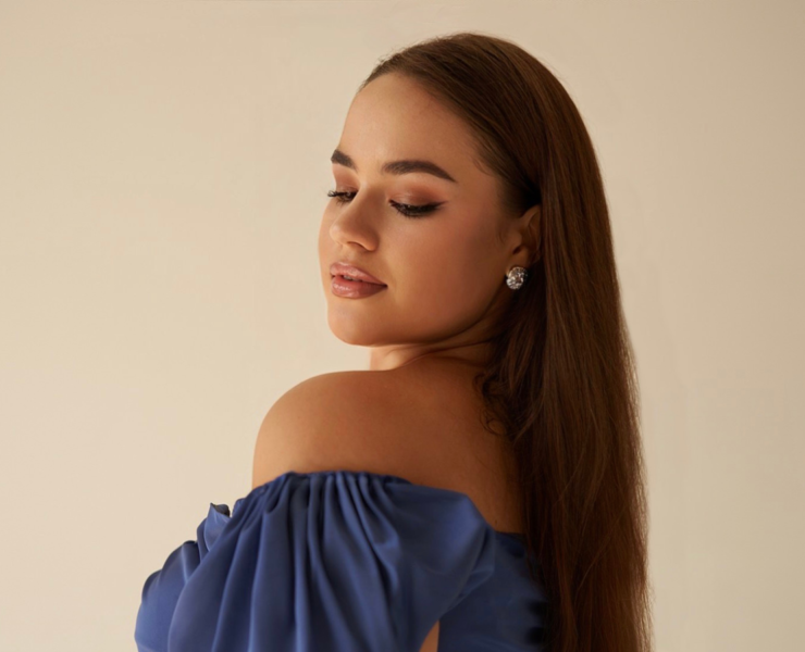 Exclusive Interview With Russian Plus Size Model Anastasia Kunova Living in Different Cities Around The World On a Mission To Persuade  Ladies That They Are All Beautiful in Any Size & Form