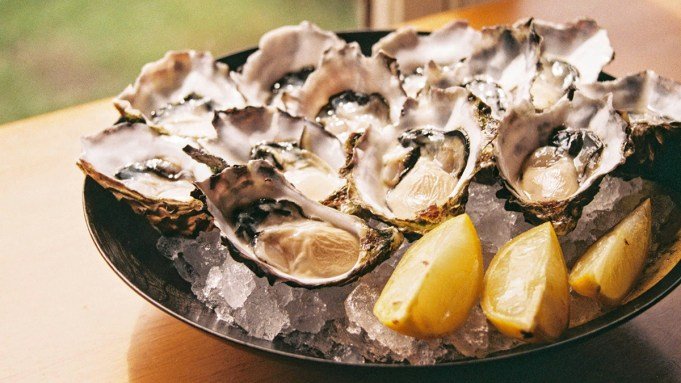L.A. Diners Are Avoiding Oysters After Blended Warnings from Public Well being Officers