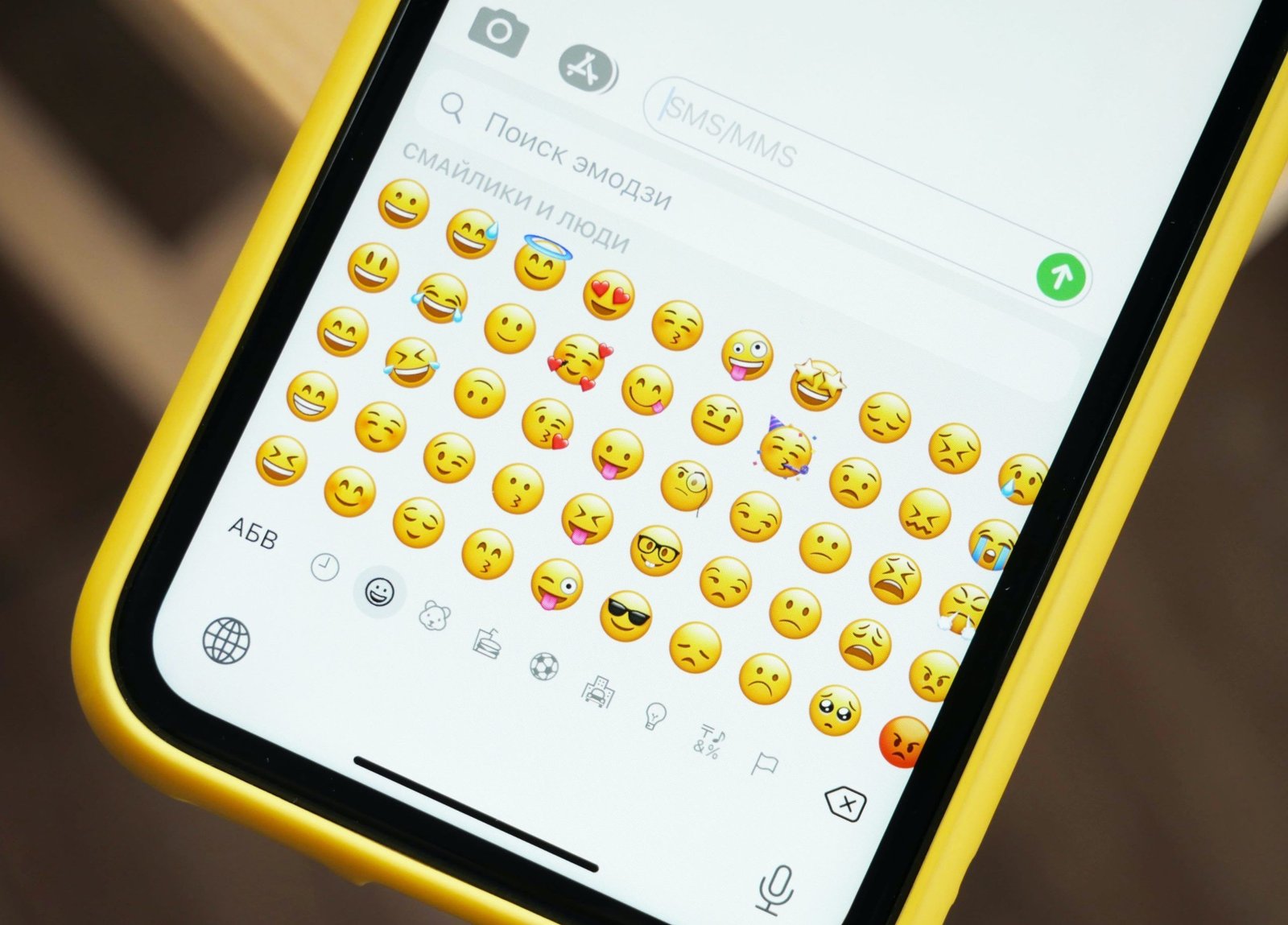 The ten Most Standard Emojis This Yr
