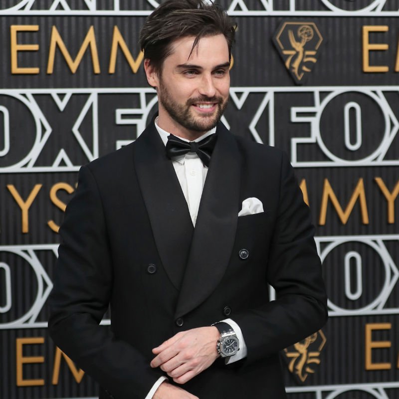 10 Finest-Dressed Males We Noticed At The Emmy Awards 2024