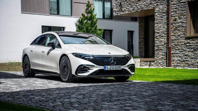 Mercedes Gained’t Go All-Electrical by 2030 as It As soon as Promised