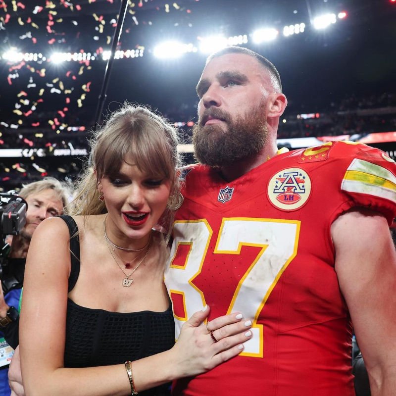 Taylor Swift’s Tremendous Bowl Outfit, NFL Seems, and The place to Store Them